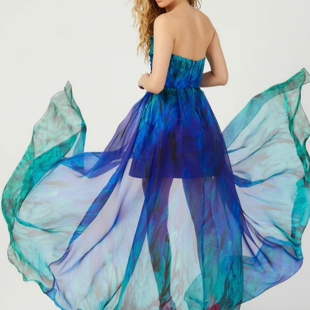 Elegant Blue/Green Strapless Dress